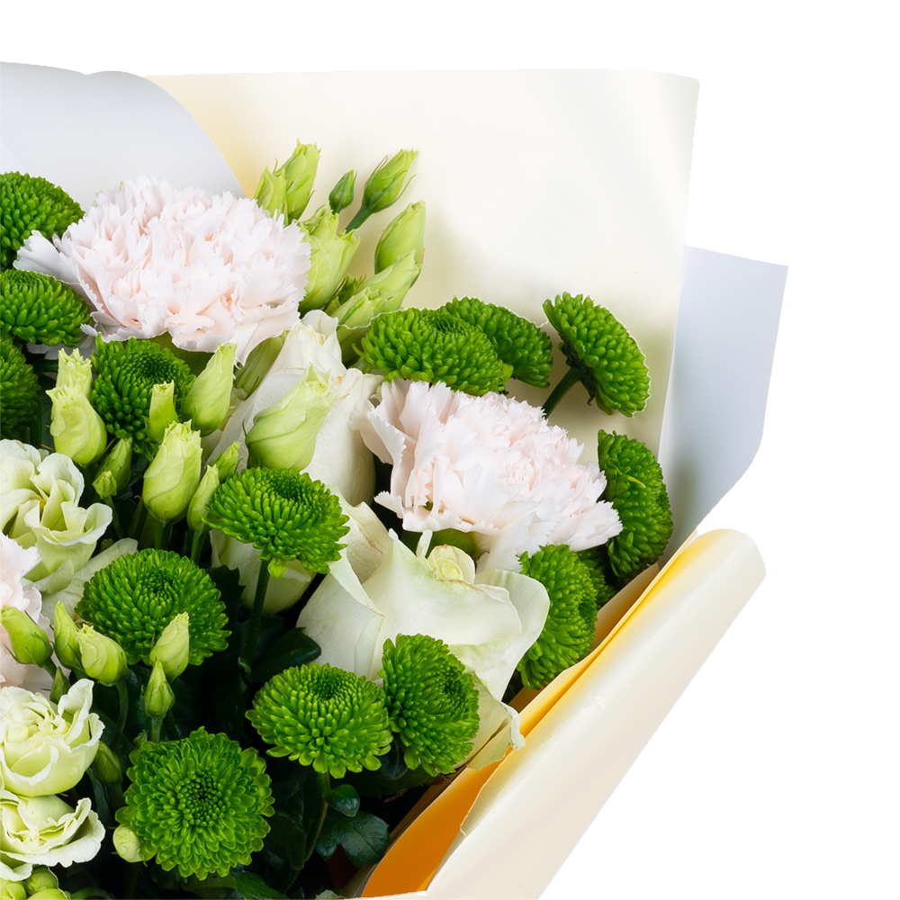 Букет из диантуса, роз и хризантем