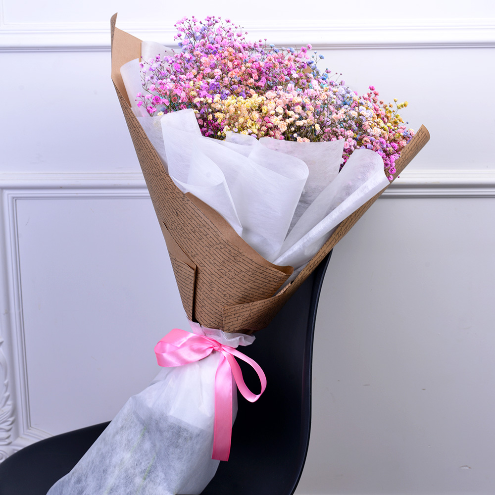 Букет из 11 разноцветных гипсофил