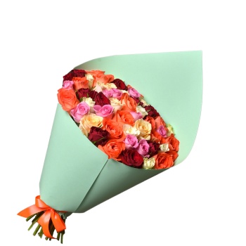 Букет из 51 розы разноцветный в крафте