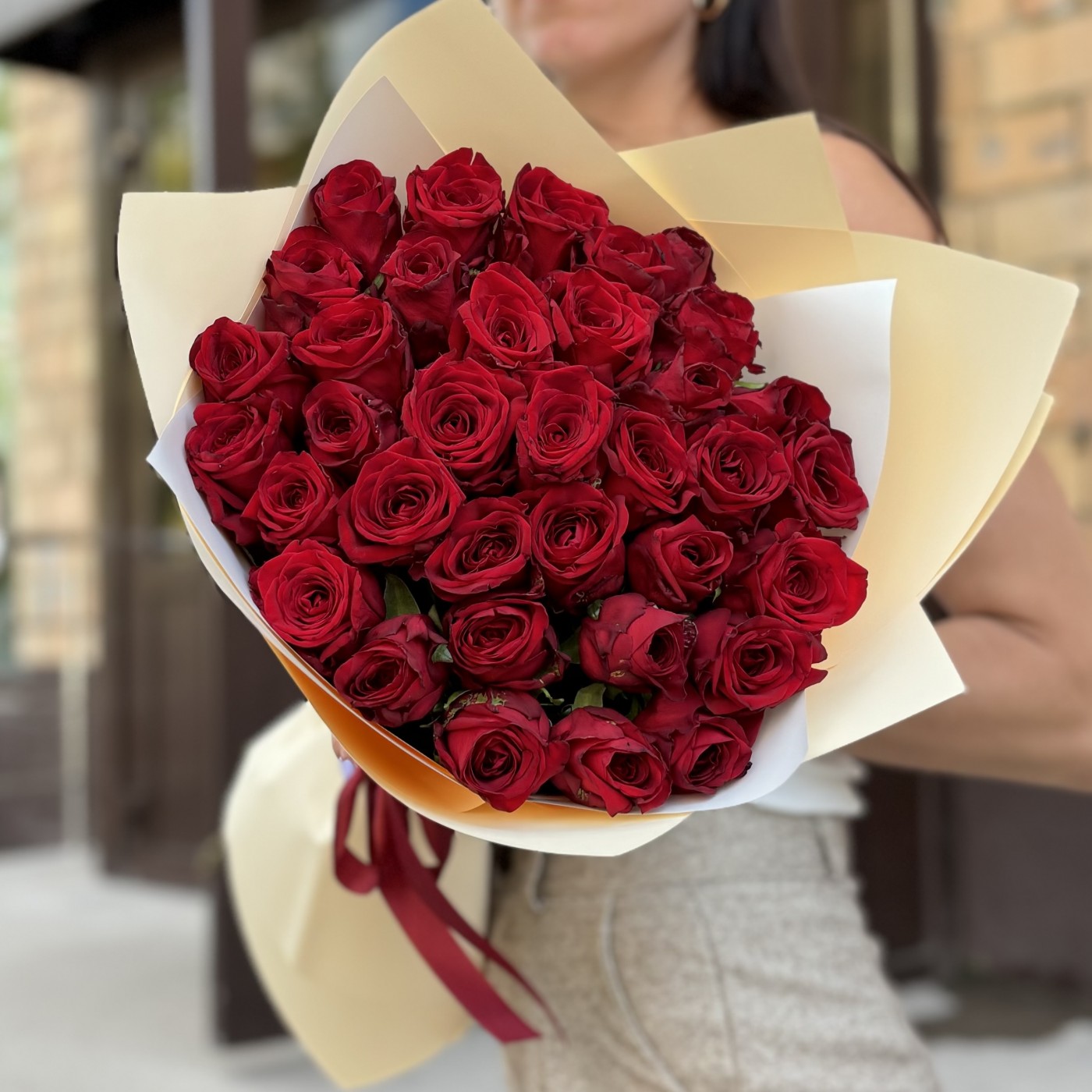 35 красных роз 60 см