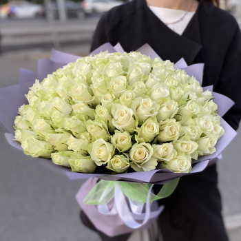 101 белая роза 40 см