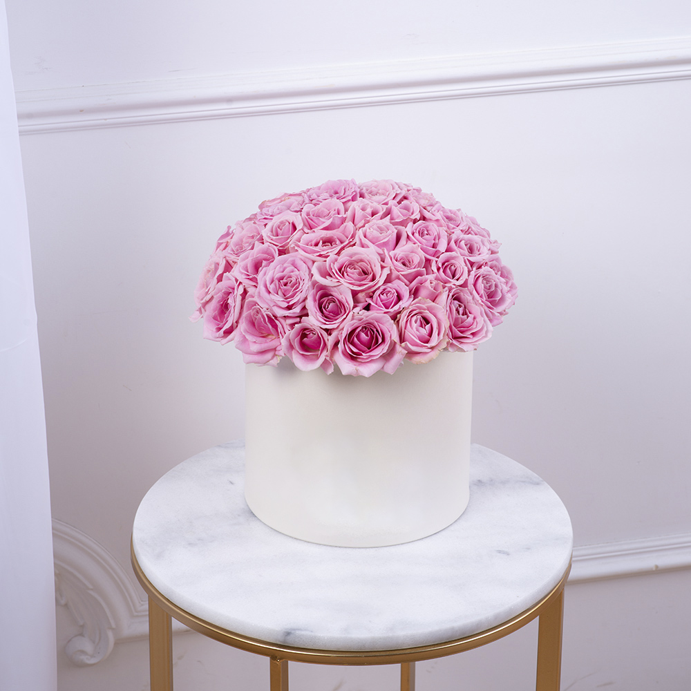 Букет из 51 розовой розы premium в кремовой шляпной коробке