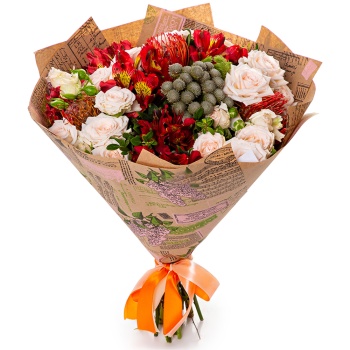 Букет из кустовых роз, брунии и альстромерии