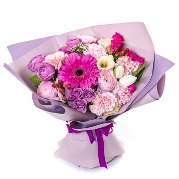 Букет из роз, тюльпанов и нарциссов