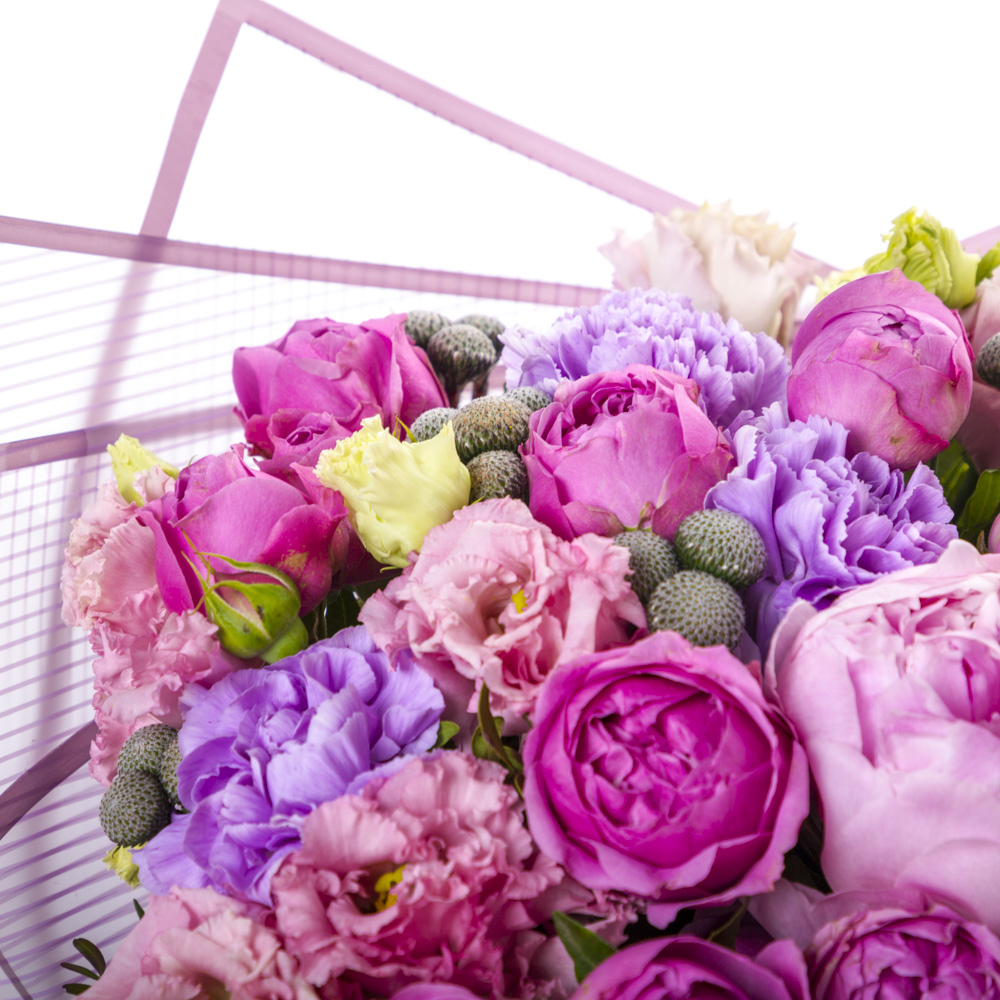 Букет из пионов, эустом и диантуса